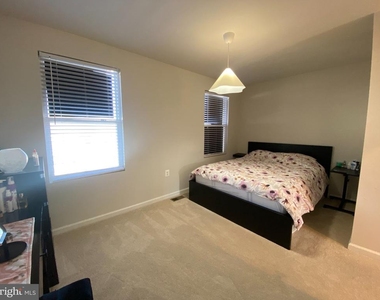 123 Anthem Street - Photo Thumbnail 25