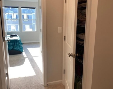 123 Anthem Street - Photo Thumbnail 16