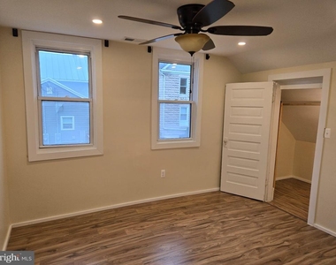 214 N East Lane - Photo Thumbnail 24