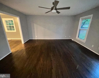 22 Williams Drive - Photo Thumbnail 3