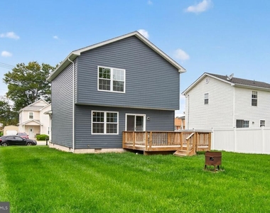 207 S Loudoun Street - Photo Thumbnail 33