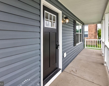 207 S Loudoun Street - Photo Thumbnail 4