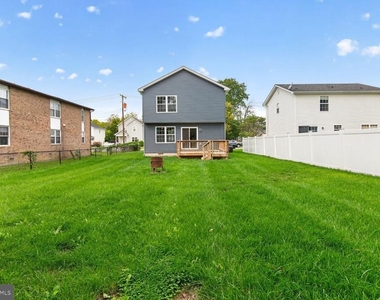 207 S Loudoun Street - Photo Thumbnail 30