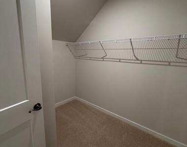14045 Onyx Street - Photo Thumbnail 12