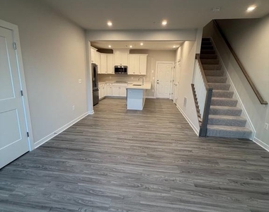 14045 Onyx Street - Photo Thumbnail 2