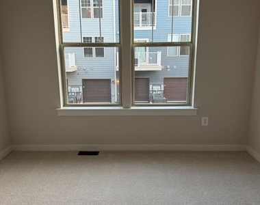 14045 Onyx Street - Photo Thumbnail 26