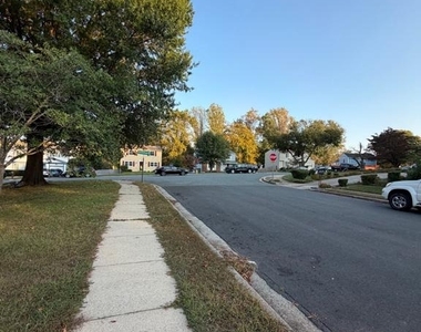 13306 Smoketown Road - Photo Thumbnail 32