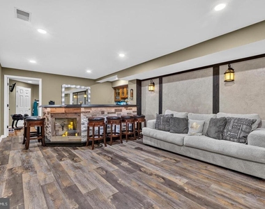 8147 Cancun Court - Photo Thumbnail 46