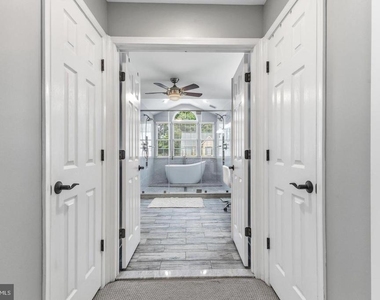 8147 Cancun Court - Photo Thumbnail 26