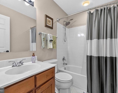8147 Cancun Court - Photo Thumbnail 36