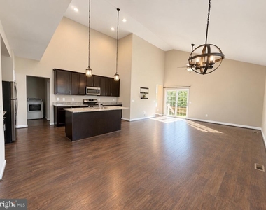 12141 Aster Road - Photo Thumbnail 8