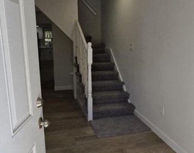 317 S West Street - Photo Thumbnail 13