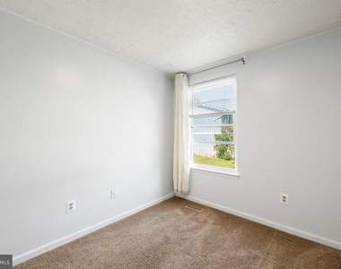 9020 Saint Steven Court - Photo Thumbnail 16