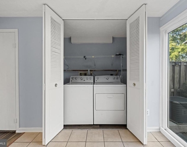 9020 Saint Steven Court - Photo Thumbnail 20