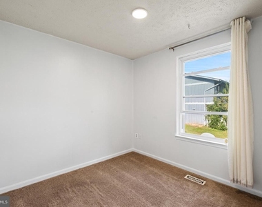 9020 Saint Steven Court - Photo Thumbnail 17