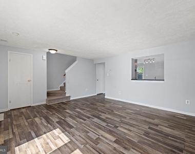 9020 Saint Steven Court - Photo Thumbnail 4