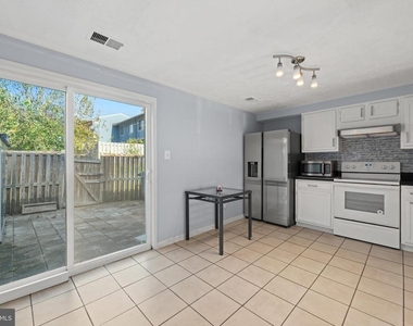 9020 Saint Steven Court - Photo Thumbnail 7