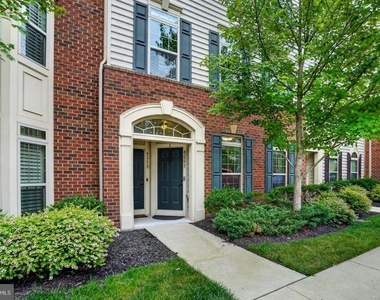42277 Tackroom Terrace - Photo Thumbnail 2