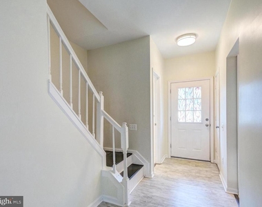 120 Paddington Way Ne - Photo Thumbnail 10