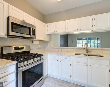 120 Paddington Way Ne - Photo Thumbnail 4