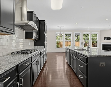 23601 Rose Leigh Terrace - Photo Thumbnail 10