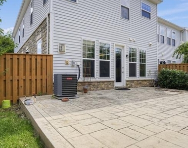 23601 Rose Leigh Terrace - Photo Thumbnail 30