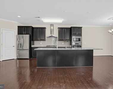 23601 Rose Leigh Terrace - Photo Thumbnail 11