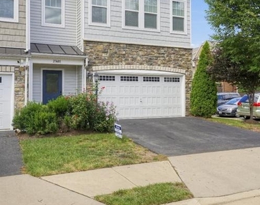 23601 Rose Leigh Terrace - Photo Thumbnail 2