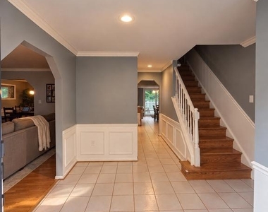 6321 Youngs Branch Drive - Photo Thumbnail 10