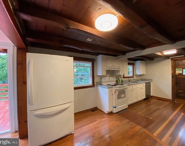 5825 Biscayne Drive - Photo Thumbnail 21