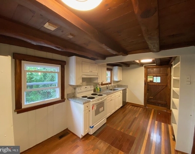 5825 Biscayne Drive - Photo Thumbnail 22