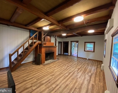 5825 Biscayne Drive - Photo Thumbnail 20
