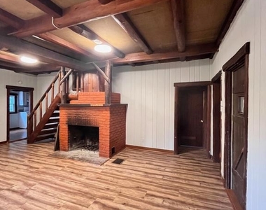 5825 Biscayne Drive - Photo Thumbnail 13