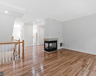 6490 Tayack Place - Photo Thumbnail 2