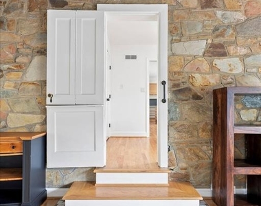 6410 Potomac Avenue - Photo Thumbnail 12