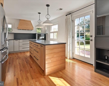 6410 Potomac Avenue - Photo Thumbnail 14