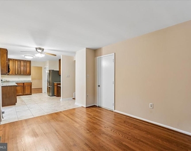 13126 Thornapple Place - Photo Thumbnail 15