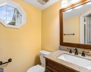 13126 Thornapple Place - Photo Thumbnail 16