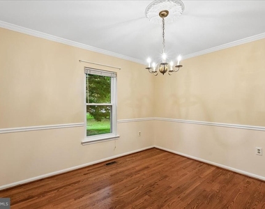13126 Thornapple Place - Photo Thumbnail 7