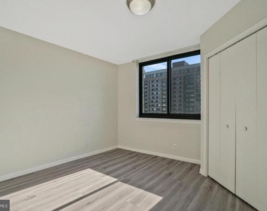 5505 Seminary Road - Photo Thumbnail 42