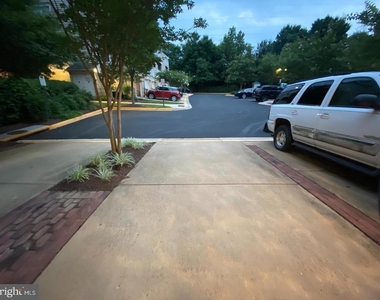1988 Crescent Park Drive - Photo Thumbnail 37