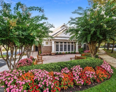 1988 Crescent Park Drive - Photo Thumbnail 41