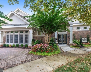 1988 Crescent Park Drive - Photo Thumbnail 39