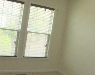 134 Sequoia Drive - Photo Thumbnail 7