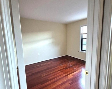 5405 Wycklow Court - Photo Thumbnail 21