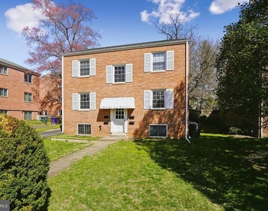 4023 18th Road N - Photo Thumbnail 2