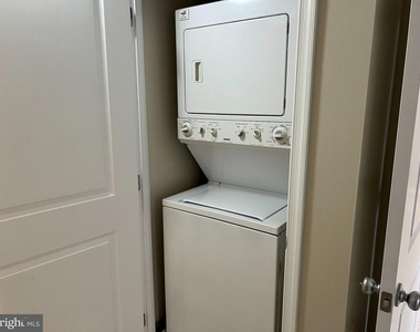 851 N Glebe Road - Photo Thumbnail 16