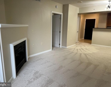851 N Glebe Road - Photo Thumbnail 12