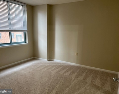 851 N Glebe Road - Photo Thumbnail 13