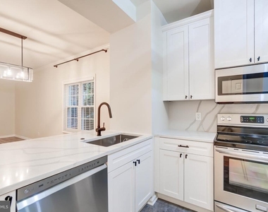 4856 10th Street S - Photo Thumbnail 8